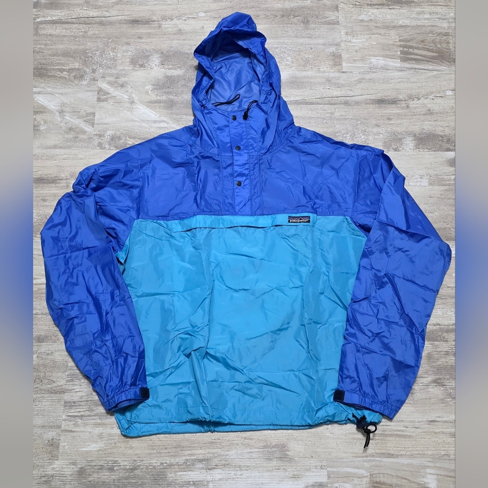 Patagonia Hooded Anorak Packable Windbreaker Pullover Snap Jacke…